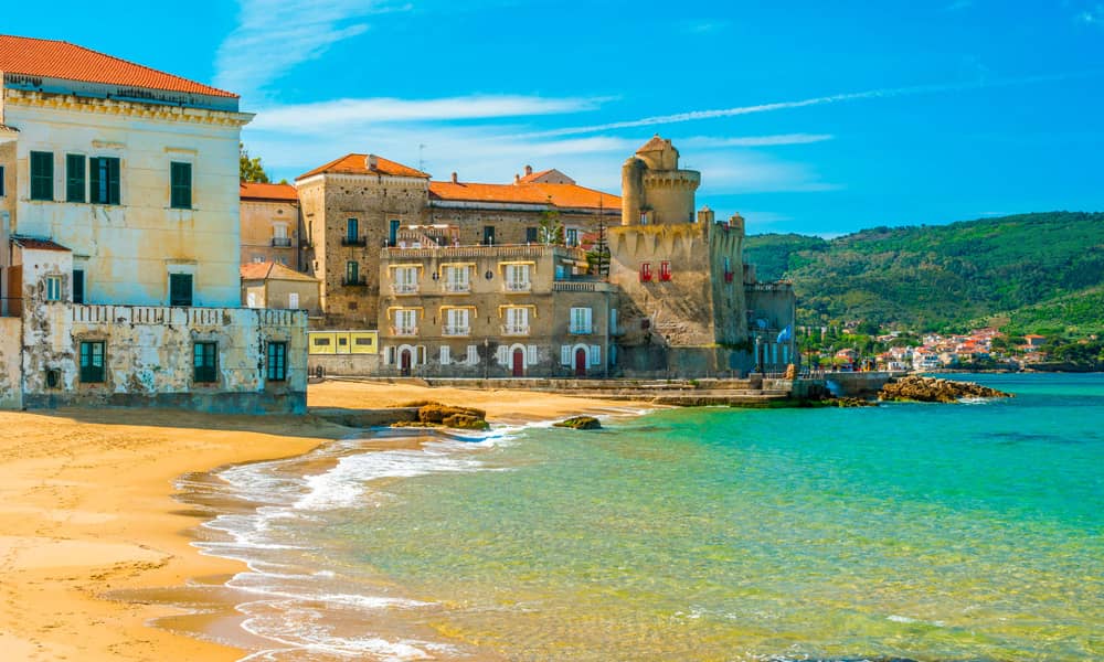 Scopri il Cilento e visita il caratteristico borgo di Santa Maria di Castellabate